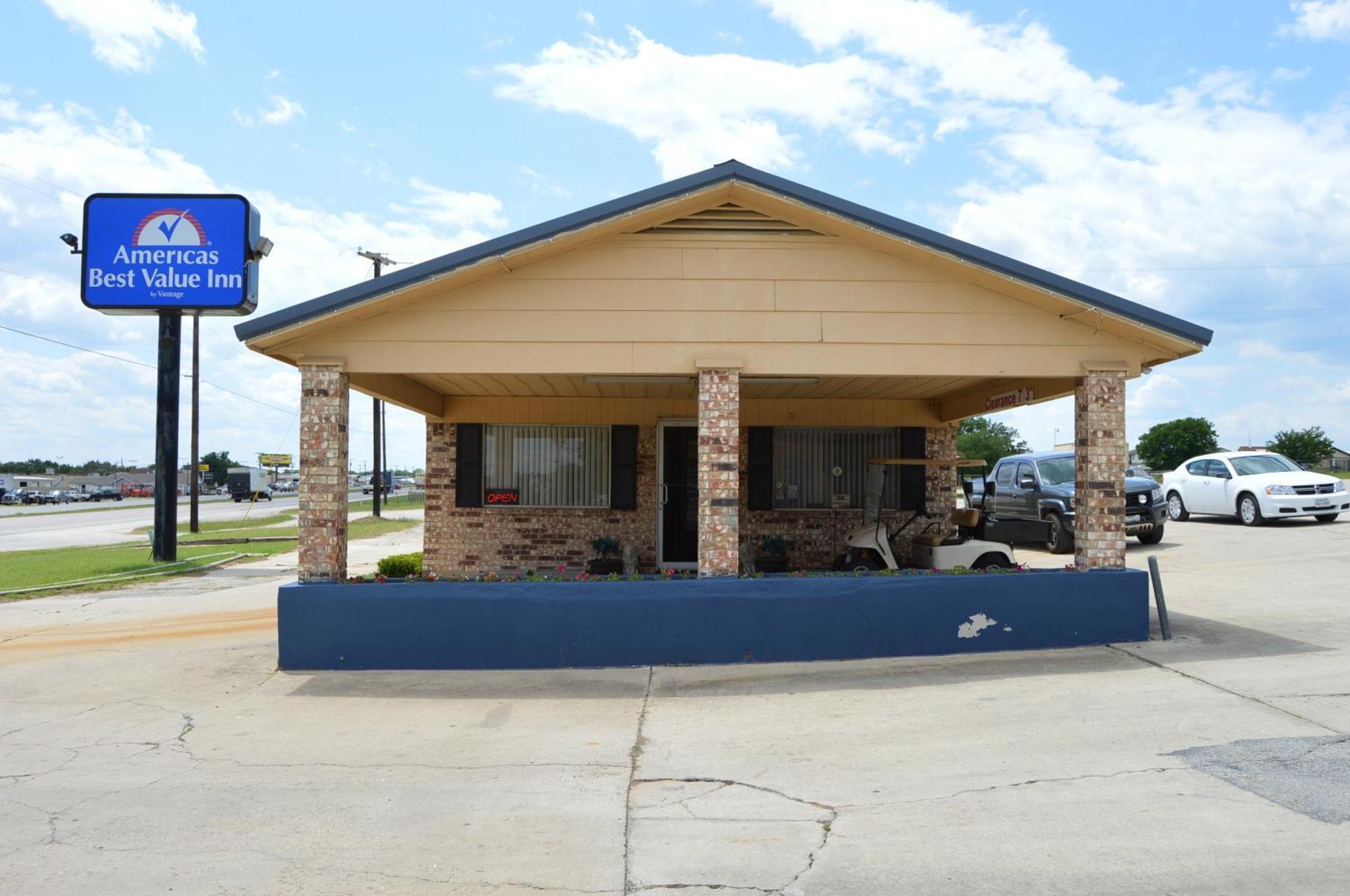 Americas Best Value Inn Gainesville Tx Екстер'єр фото